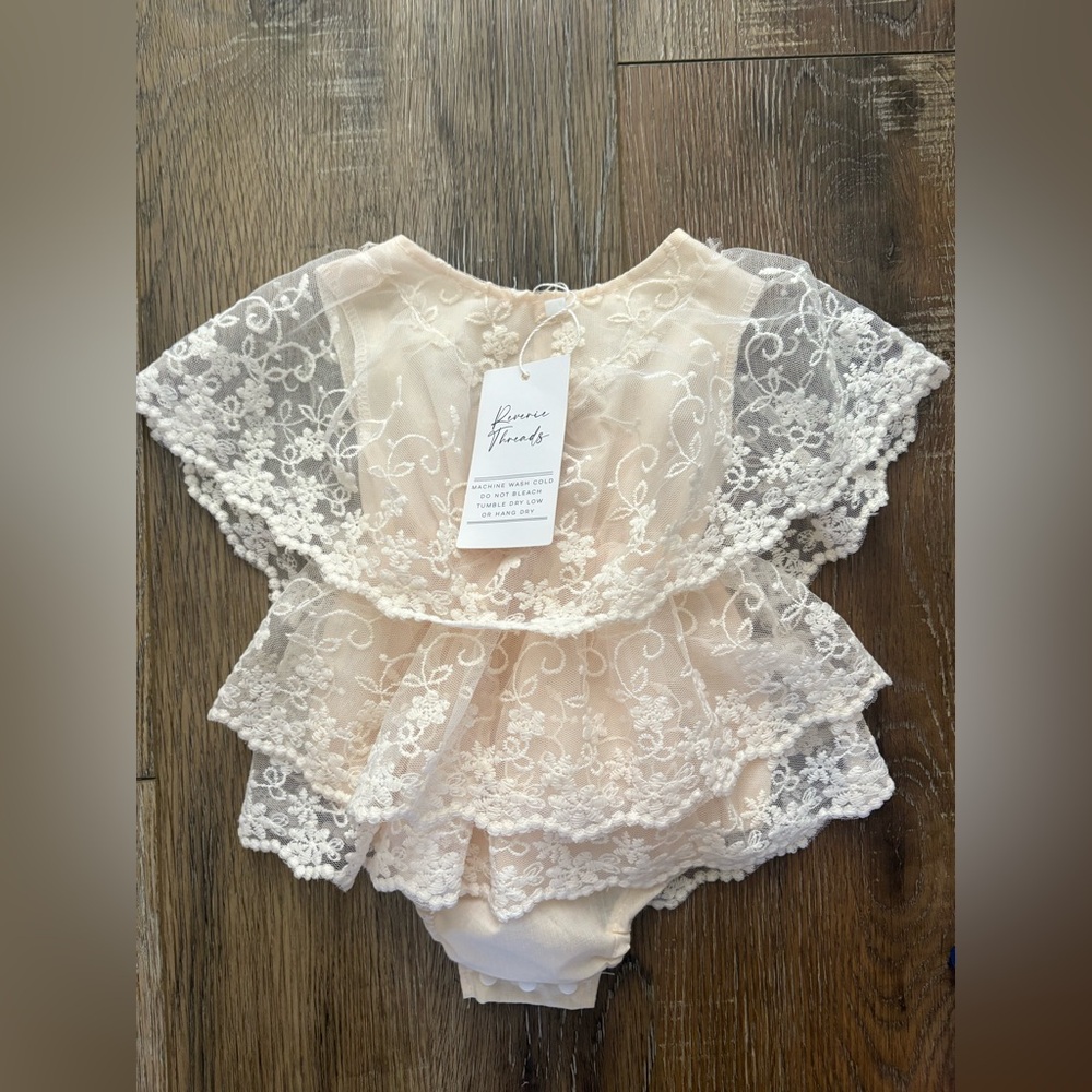 NWT Reverie threads Lace Layered Ivory Baby Romper 3-6 months